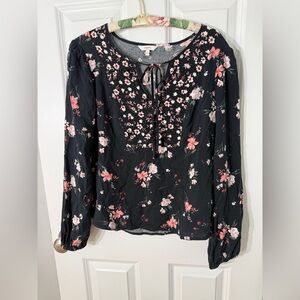 Candie’s Black Floral V Neck Blouse Size S Romantic Tie Front Rayon Top